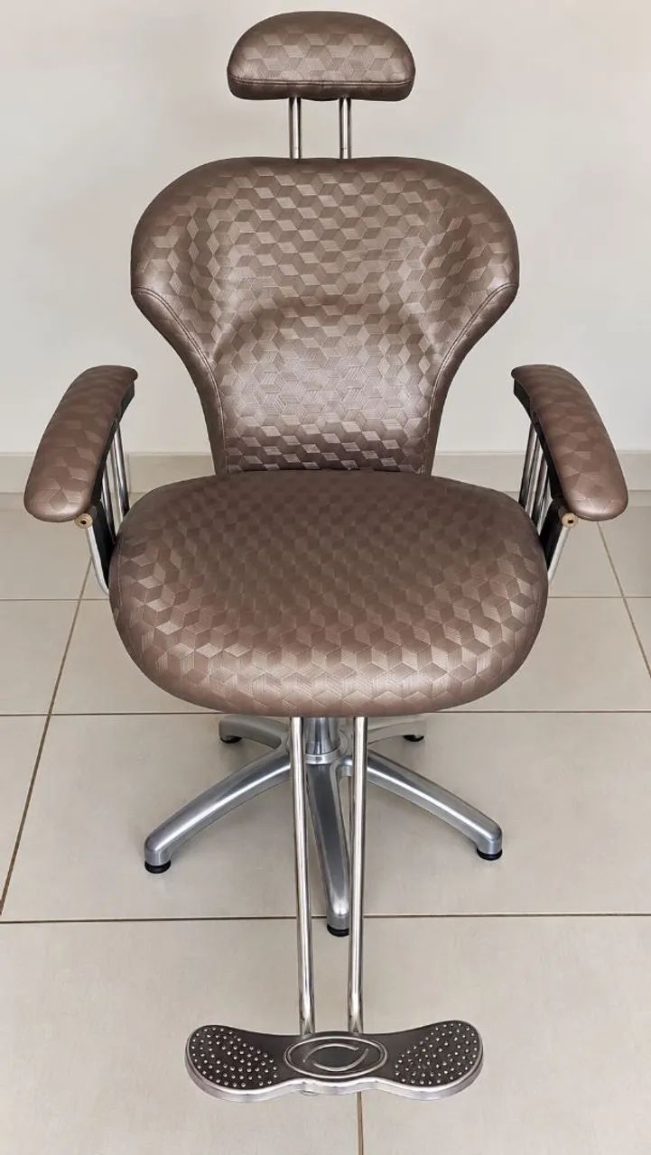 2 cadeiras de cabelo