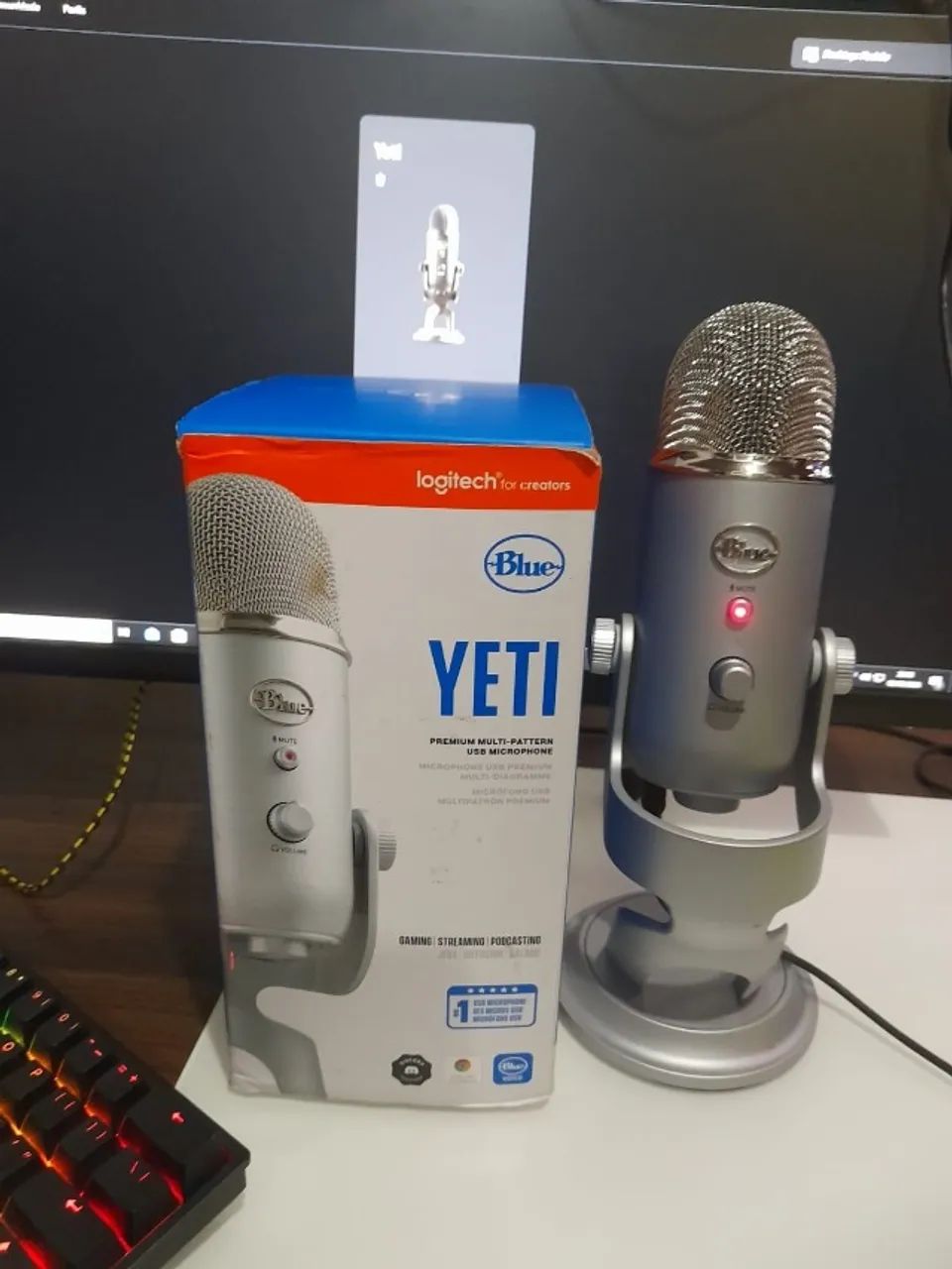 Microfone Blue Yeti podcast ( nunca usado )