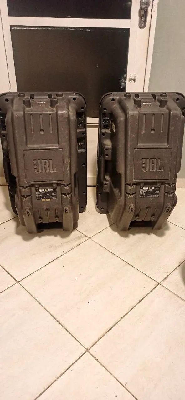 Par de caixas JBL EON - Foto 2