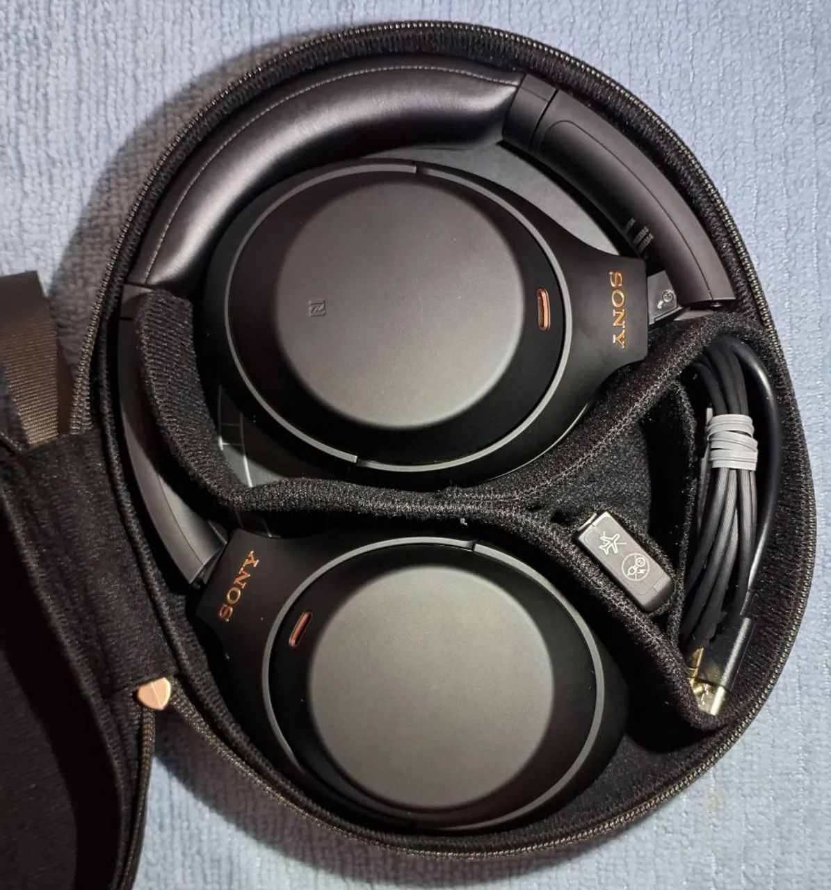 Fone de Ouvido Sony WH-1000XM4 - Foto 2