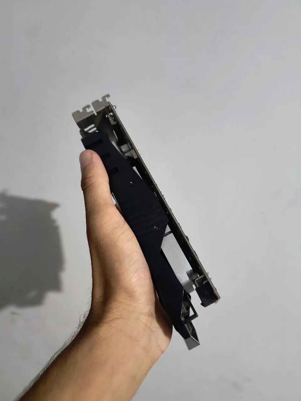 GTX 1050TI 4GB - Foto 2