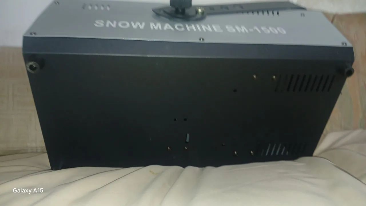 Maquina de neve 1500w - Foto 4