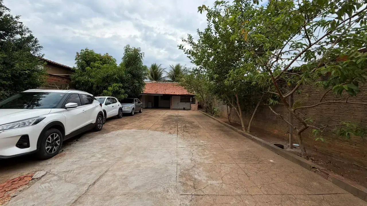 LOTE COM EDÍCULA À VENDA | 804 SUL | 360 m²