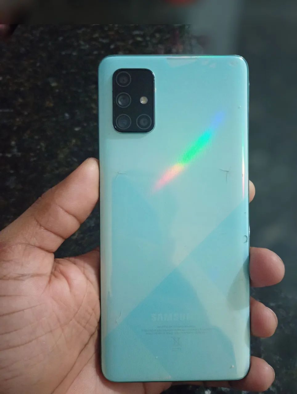Vendo Galaxy A71 com tela quebrada 