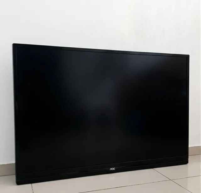 Defeito - Lote com 4 Televisores (32 e 39 Polegadas)