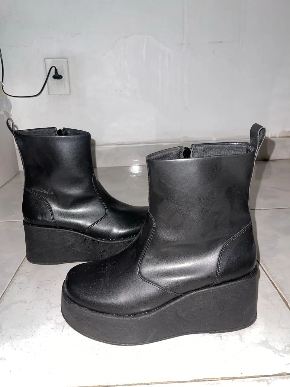 Bota Preto Coturno Feminina  - Foto 2