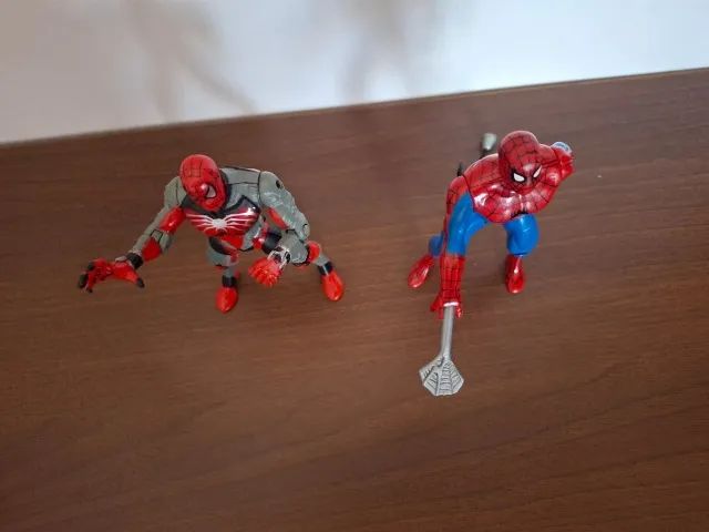 2 bonecos Homem-Aranha Marvel 1994 e 1996 - Foto 4