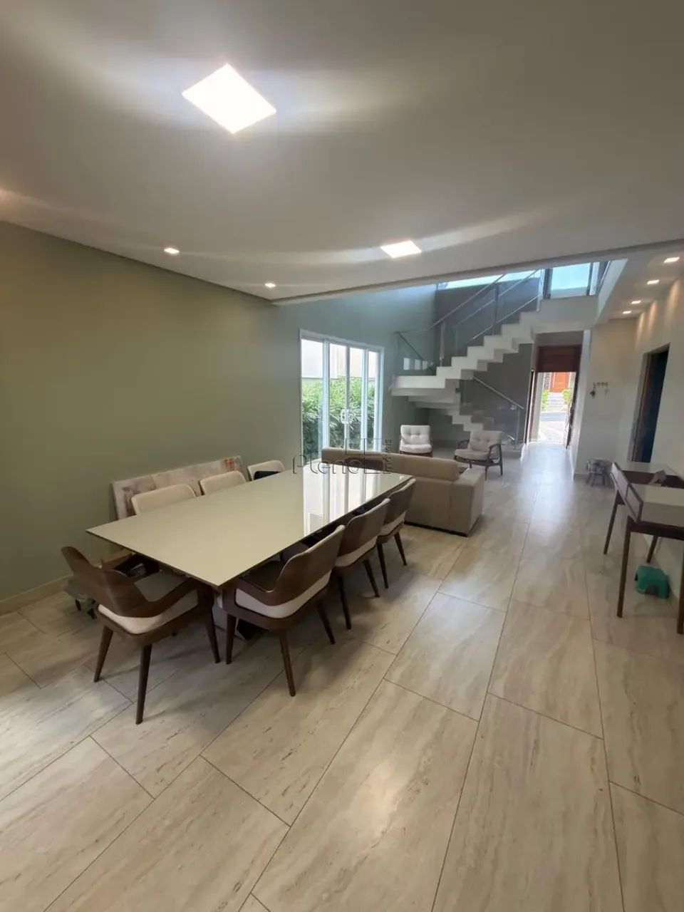 Sobrado para alugar em Campinas, Swiss Park, com 3 suítes, com 320 m² - Foto 4