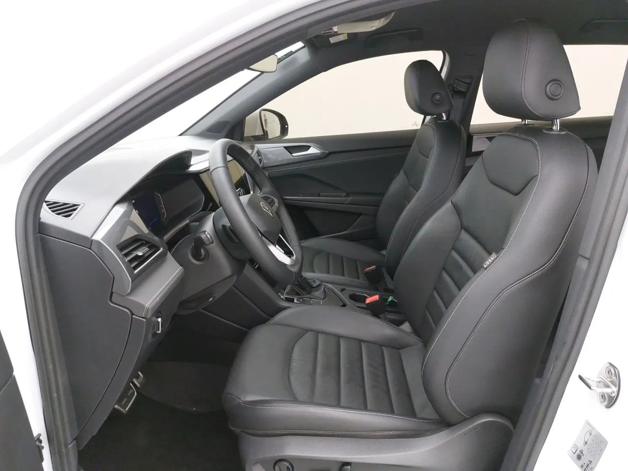 Volkswagen Taos Highline 1.4 250 TSI Flex Aut., foto 16 de 18