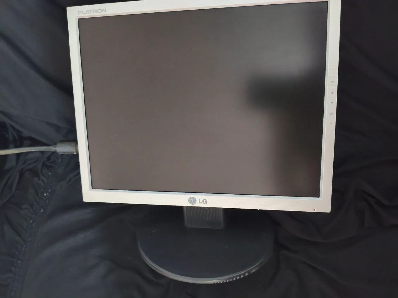 Monitor LG LCD de 15 polegadas, para cpu, CFTV, escritório, computador, gamer, TV Box.