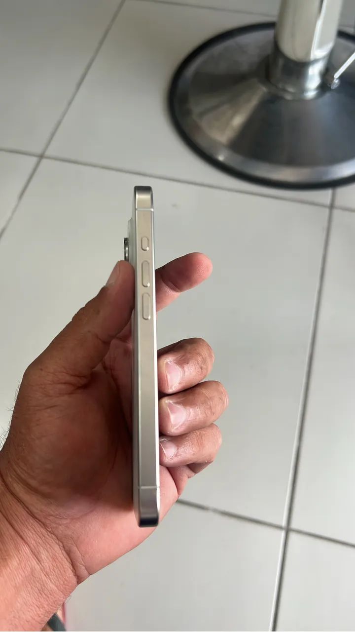 IPHONE 15 PRO BRANCO - Foto 4
