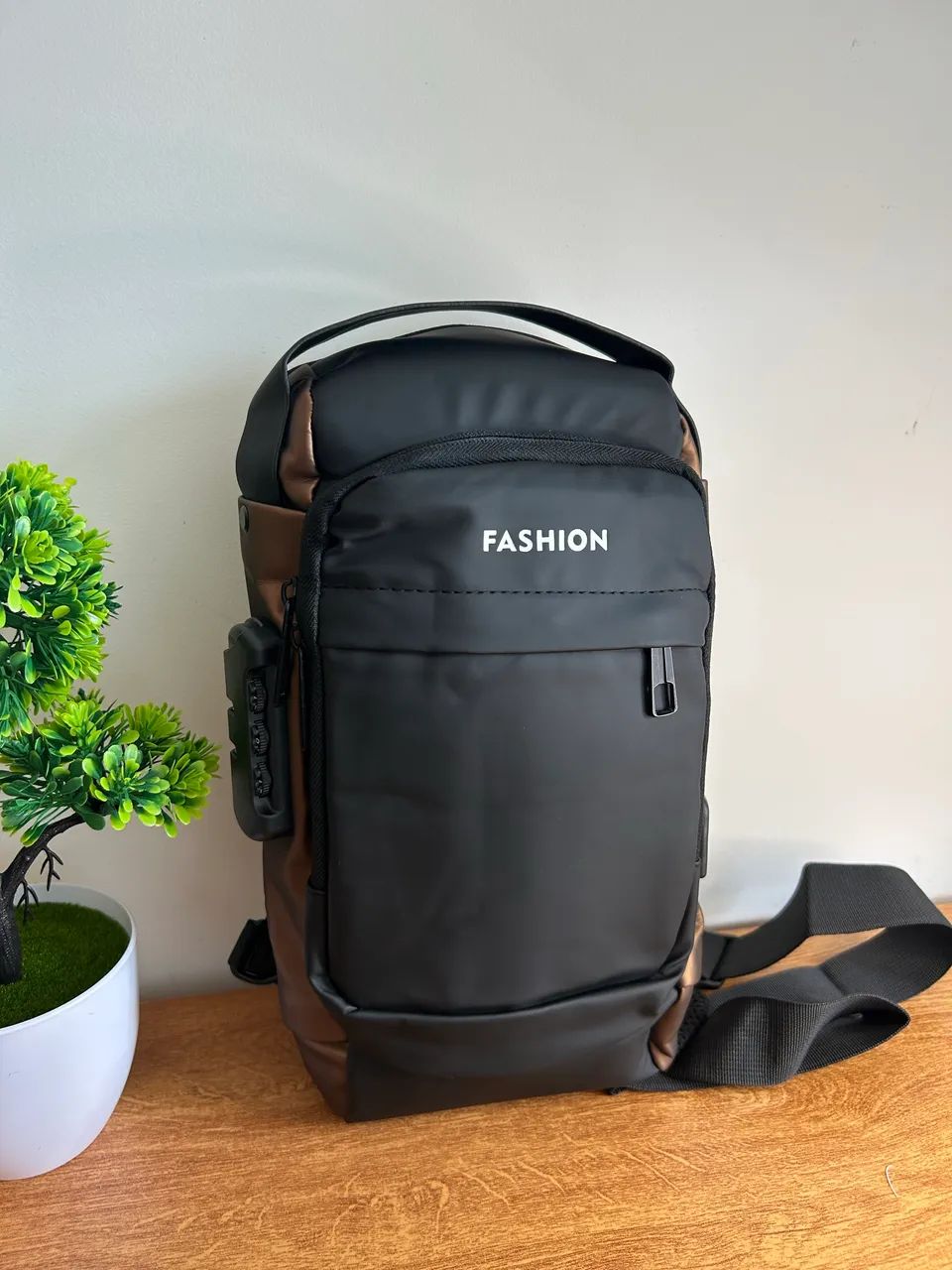 Mochila Compacta Masculina 