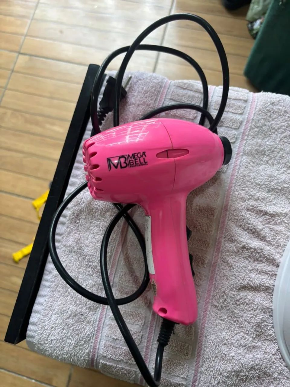 Pedicuro Elétrico Compacto Mega Bell