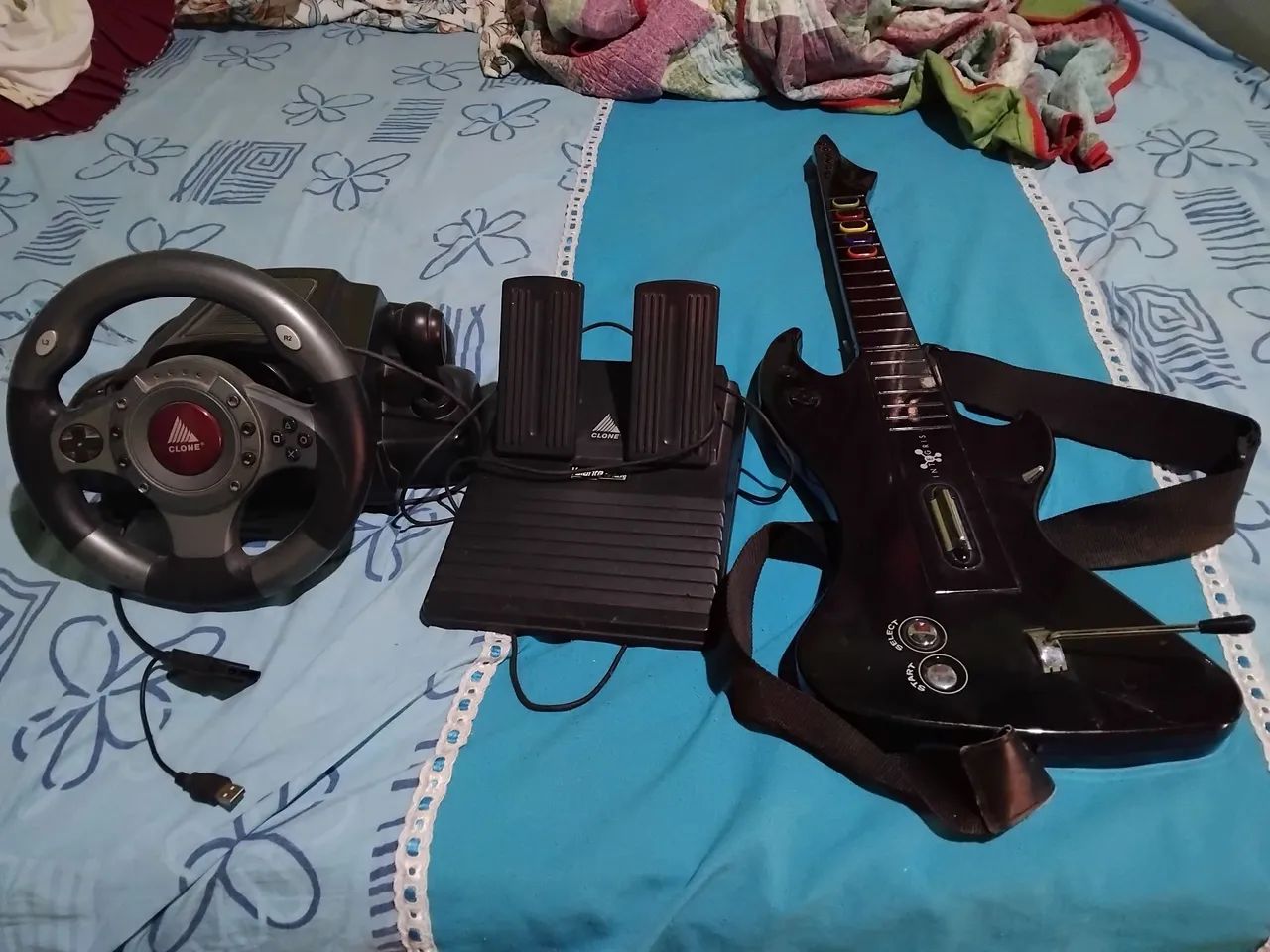 Volante e guitarra de ps2 e ps3 top  - Foto 3
