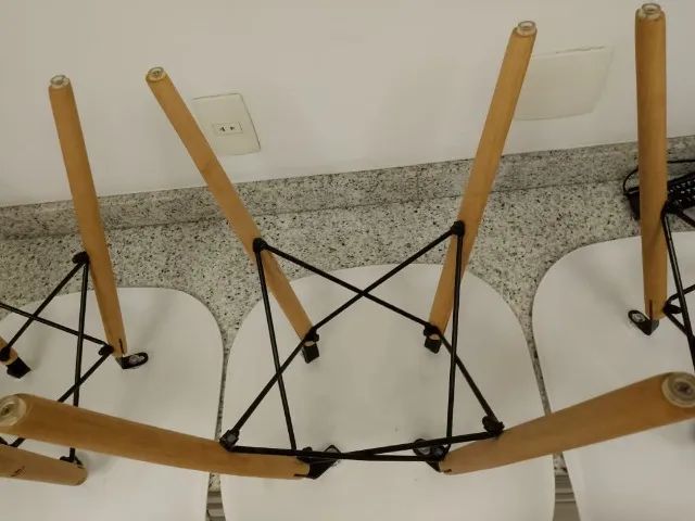 KIT de Cadeiras Easy Wood branca - Foto 3