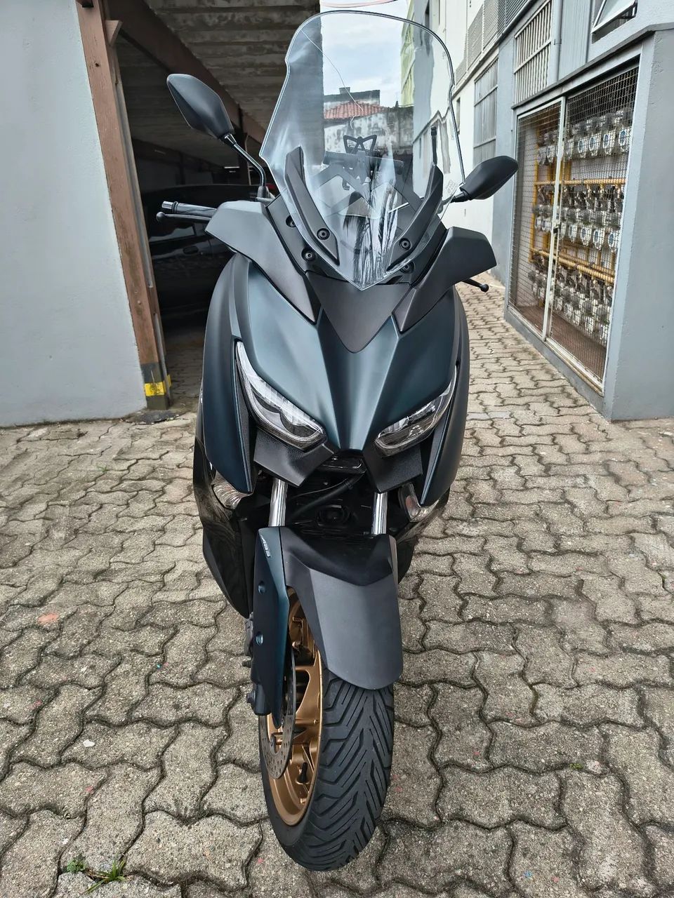Xmax 2024 ABS - cor verde. - Foto 5