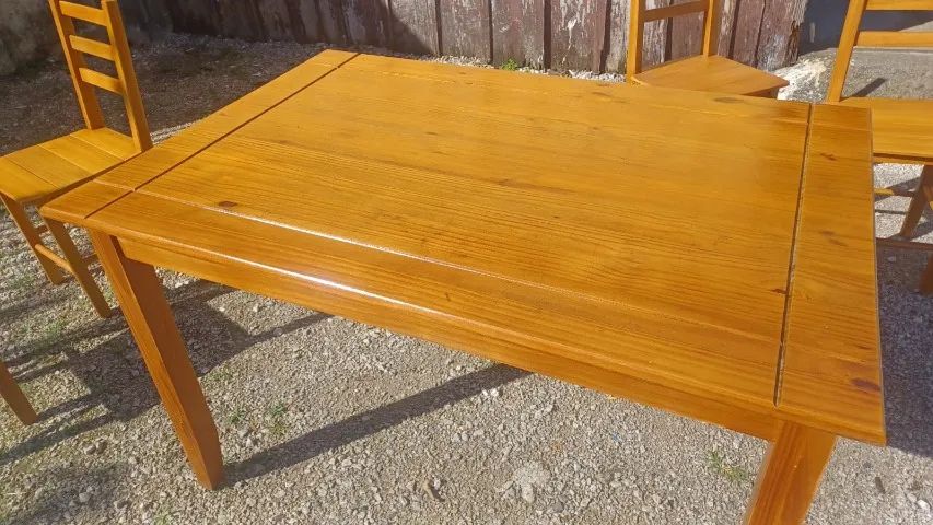Mesa de pinus de 1,10x75, seminova, sem cadeiras. - Foto 2
