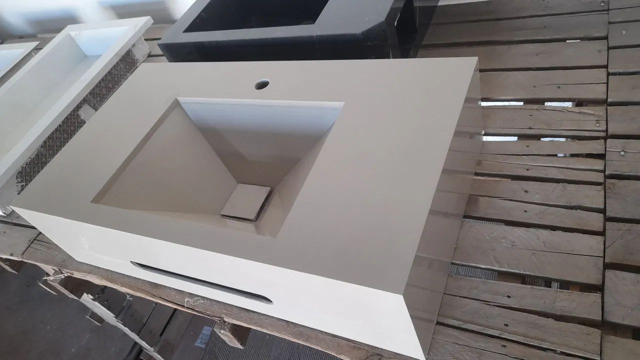 Lindo Lavatorio em pocelanato  com porta toalha apenas 550 reais medida80x45s  - Foto 5