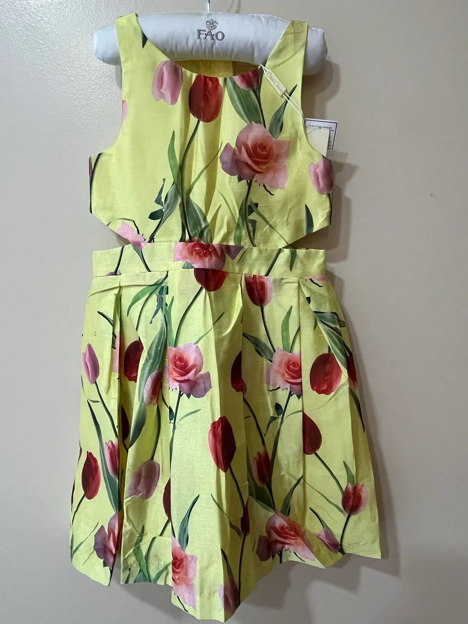 Vestidos infantis novos e semi novos - Foto 3