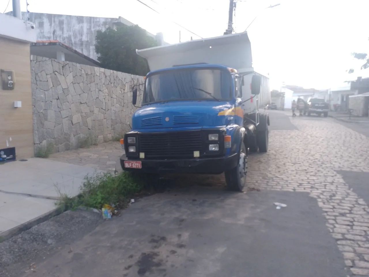 MB,2213 ,caçamba.