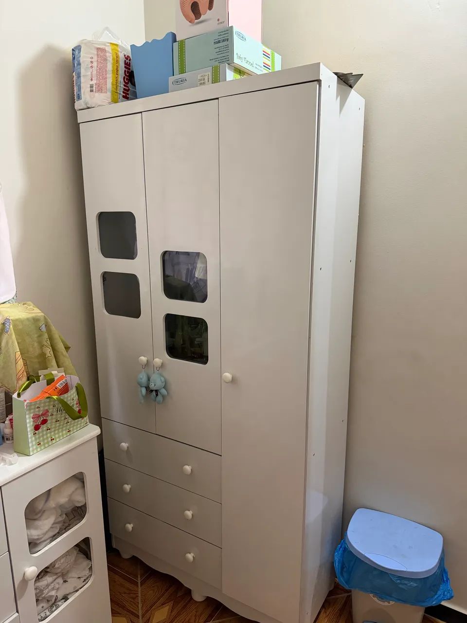 VENDO GUARDA-ROUPA PEROBA ULI NEW