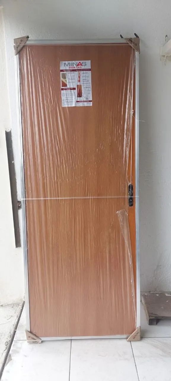 PROMOTION: Aluminum Frame Clipboard Door, Complete Set R$ 285.00