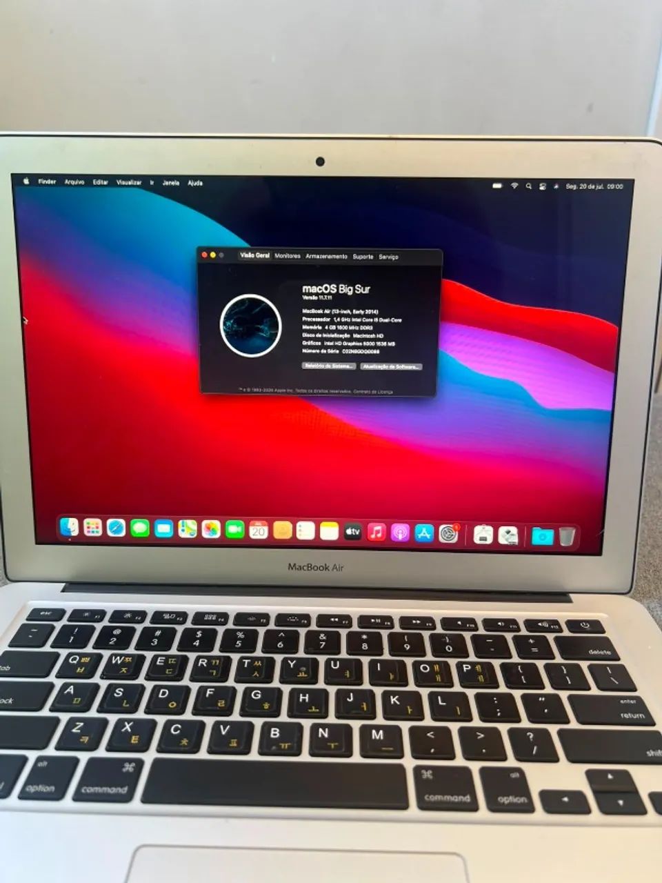 MacBook Air 13,3