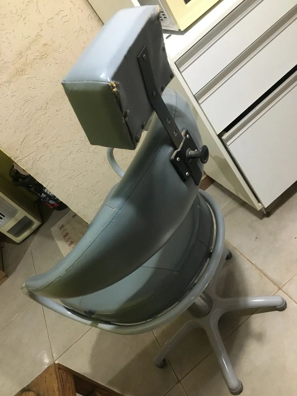 Cadeira para salão cabeleireiro barbeiro - Foto 4