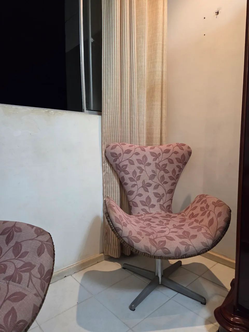 Poltrona giratória Seminova - Foto 4