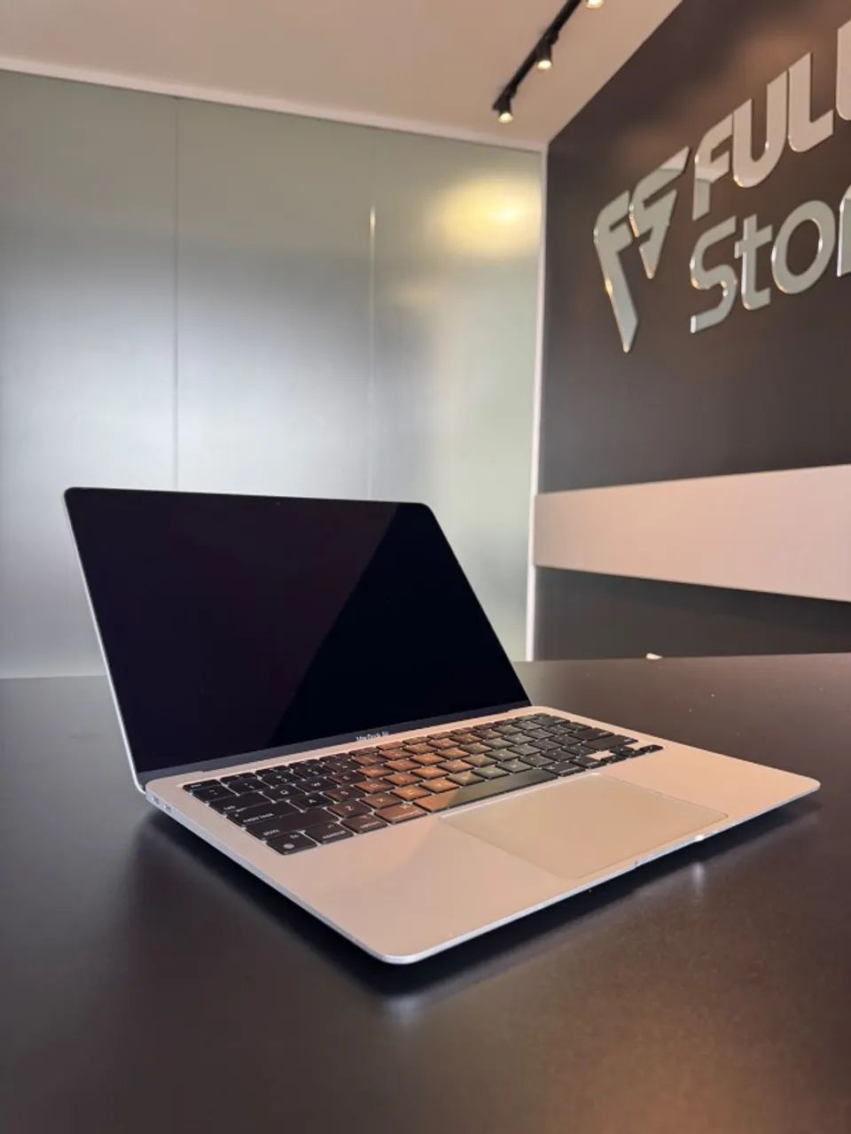 Macbook Air M1 8GB 256GB 13.6'' Silver 91% - Foto 4