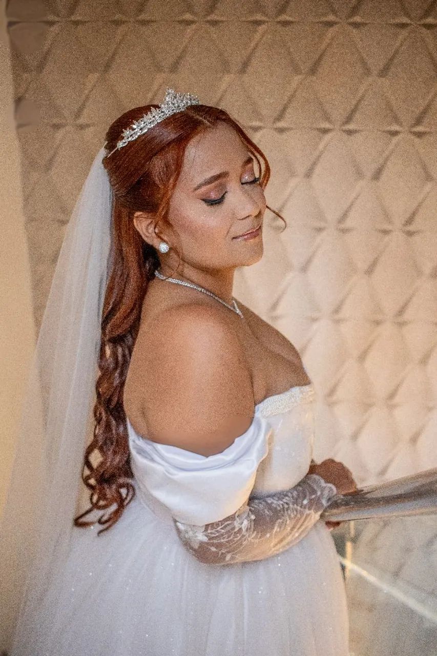 Vendo vestido de noiva usado 1 única vez  - Foto 2
