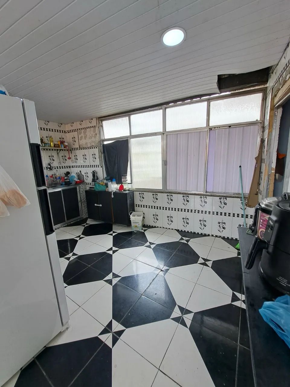 Vendo duas casas no Viegas,  de fundos. Estudo propostas - Foto 2