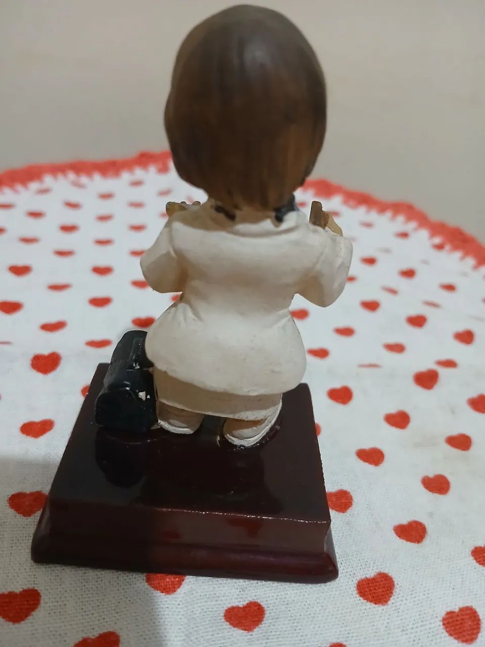 Médica ( bibelô de resina) - Foto 3