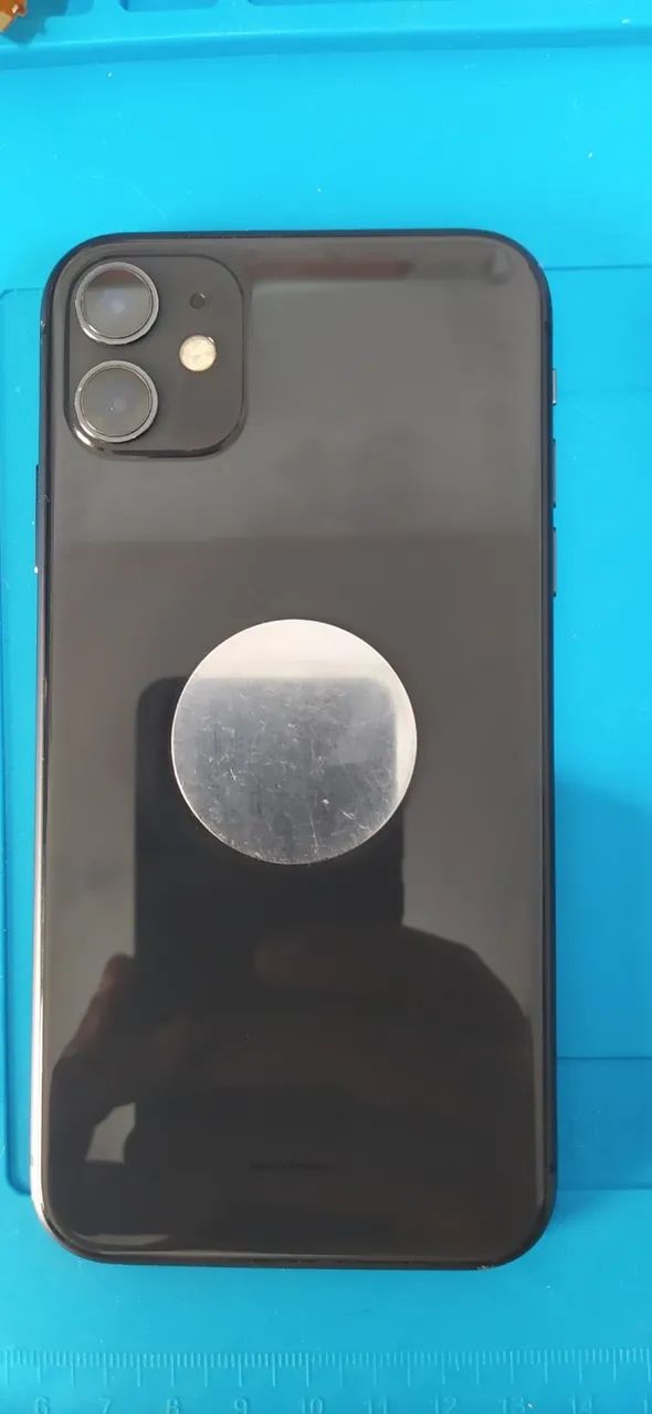 iPhone 11 64GB em bom estado com caixa e NF - Foto 2