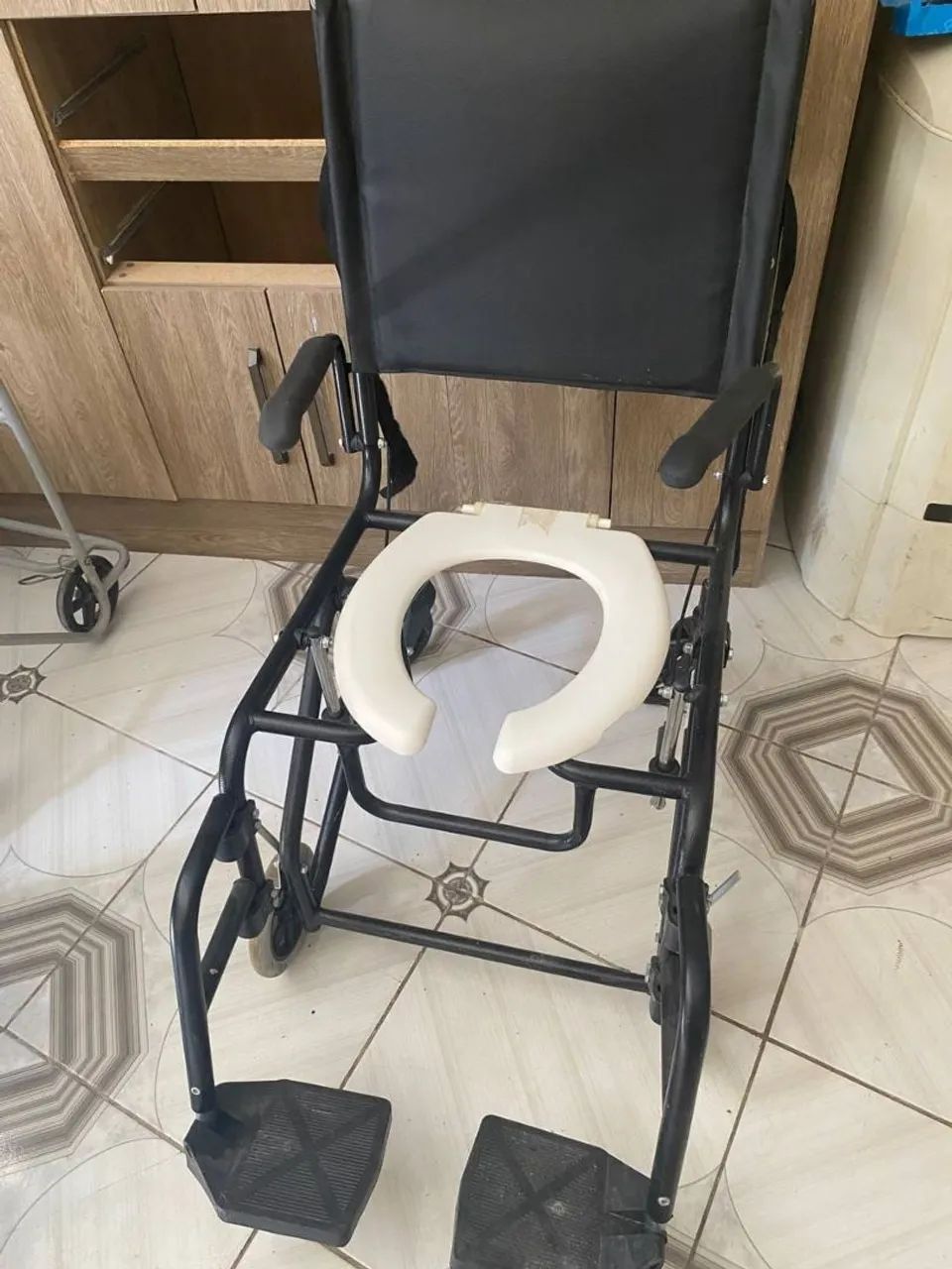 Cadeiras de rodas modernas - Foto 3