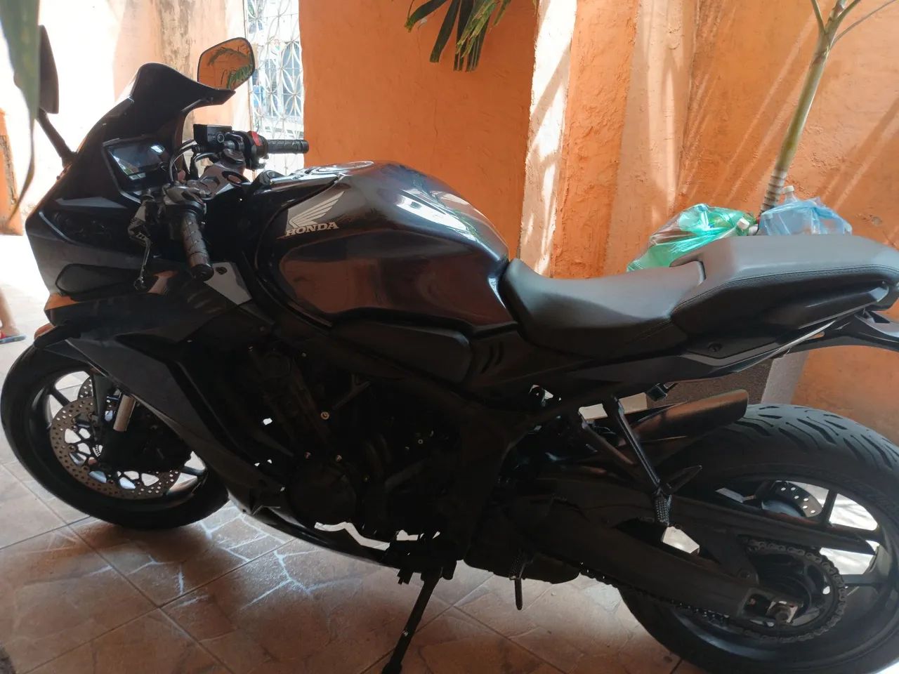 CBR 650R 2021 Cinza - Foto 2