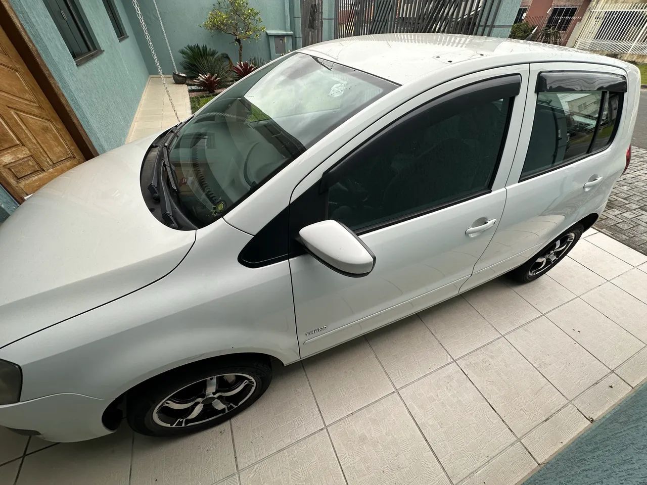 Volkswagen Fox 1.0 MI Total Flex 8V 3P 2011 - Foto 7