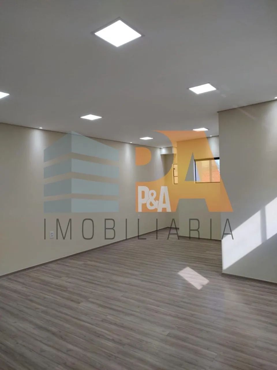 SALA COMERCIAL em Jaguariúna - São Paulo, Jardim Berlim