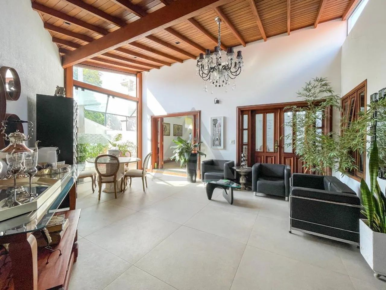Casa para alugar em Campinas, Taquaral, com 4 quartos, com 280 m²