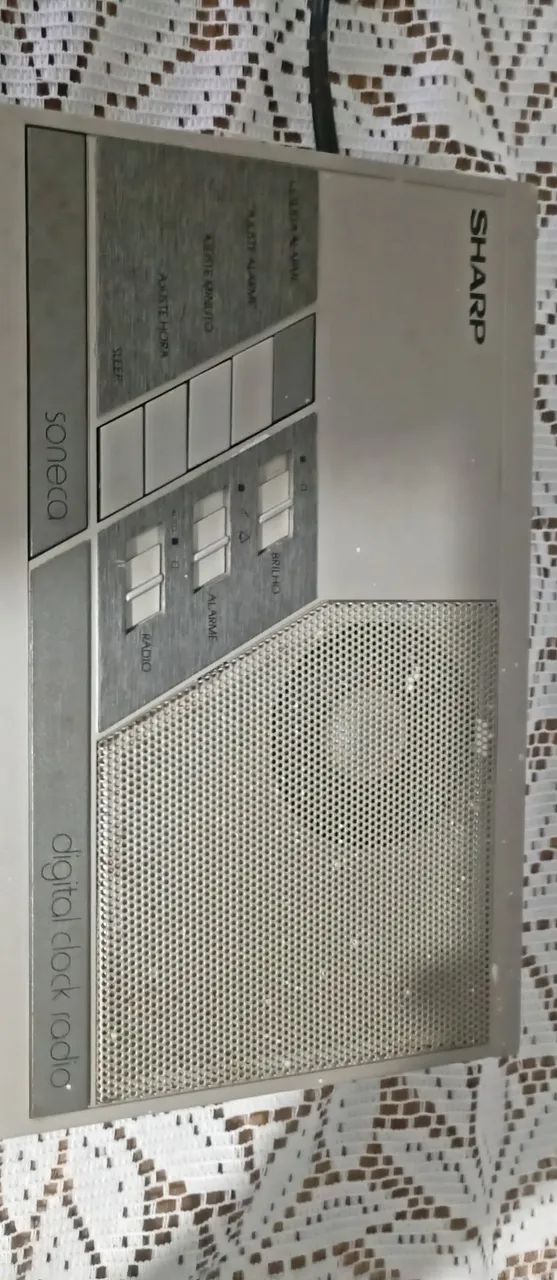 Radio despertador antigo. - Foto 4