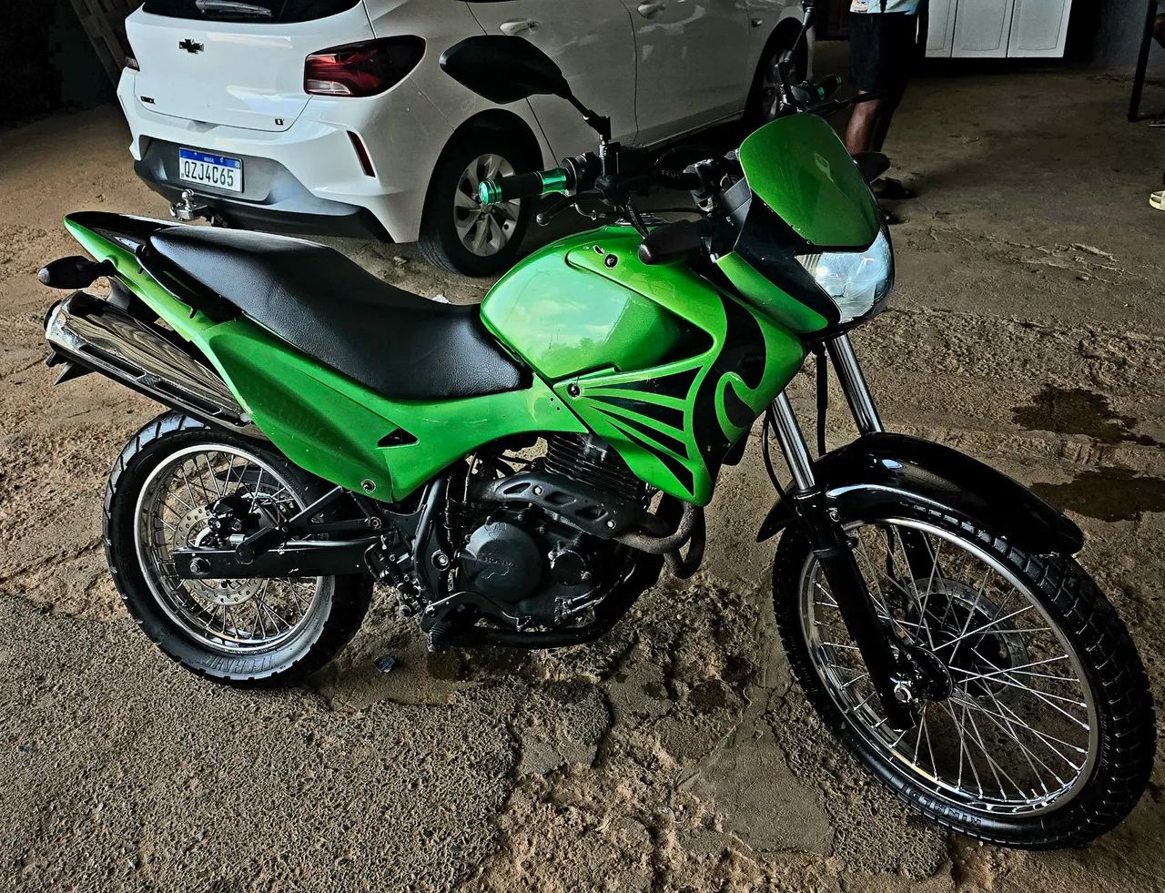 NX 400 FALCON