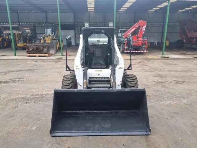 Mini Carregadeira Bobcat S300 - 2010 - Foto 3