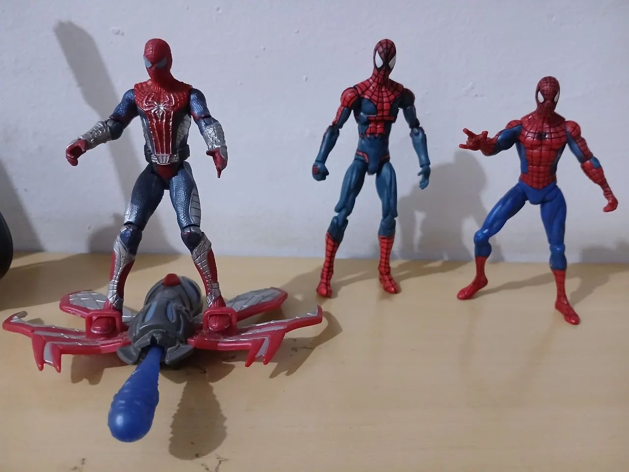 Três bonecos homem aranha!!! - Foto 3