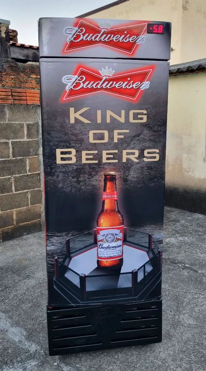 Cervejeira Budweiser grande  - Foto 3