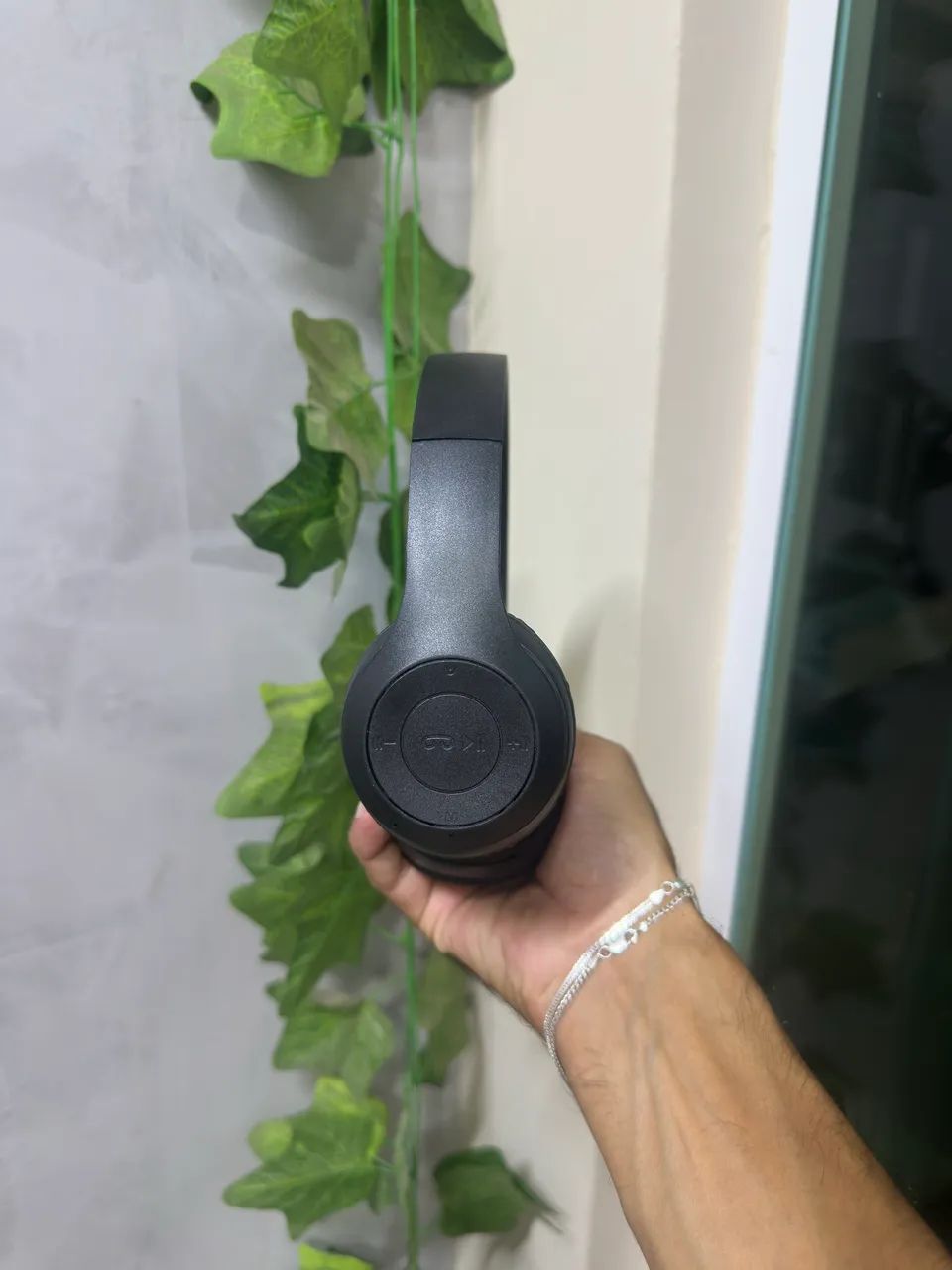 Fone Bluetooth P47 Preto Lindo e discreto. 