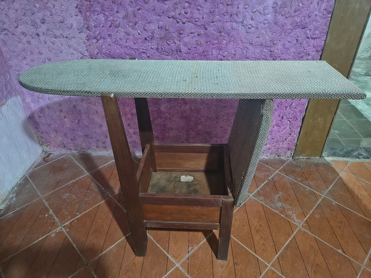 CADEIRA QUE VIRA MESA DE PASSAR  - Foto 2