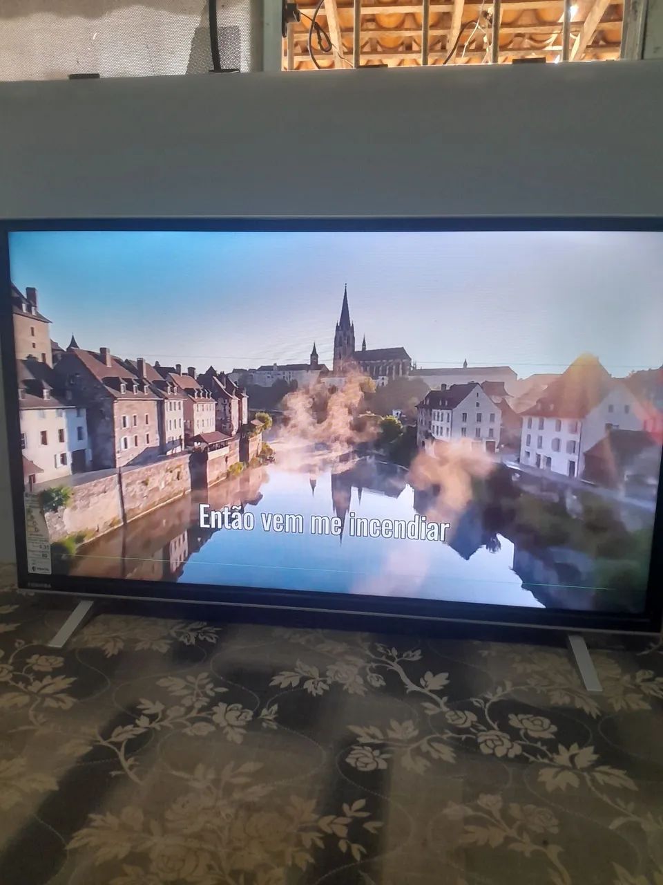 Vendo smart tv Toshiba 32 polegadas funcionando perfeitamente  - Foto 2
