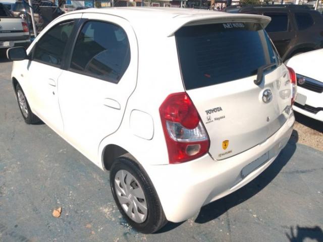 Toyota etios hatch 2013 1.3 xs 16v flex 4p manual - Foto 3