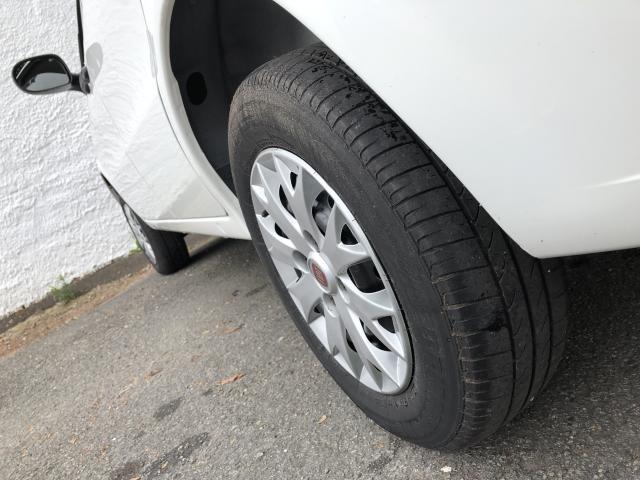 Fiat Palio Celebration 1.0 Fire Flex 8V 4p - Branco - 2016 - Foto 5