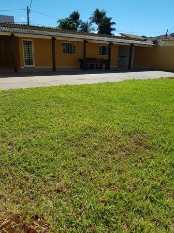 Lote na rua do Jóquei! 400m², casa com 02 quartos de fundo